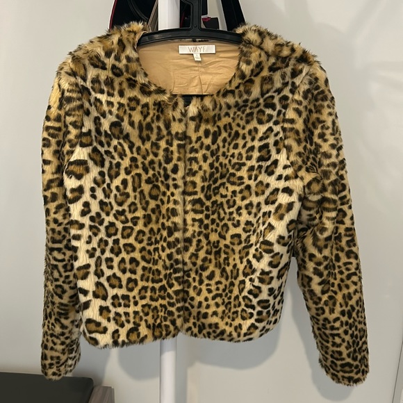 Faux fur jacket - Picture 4 of 7